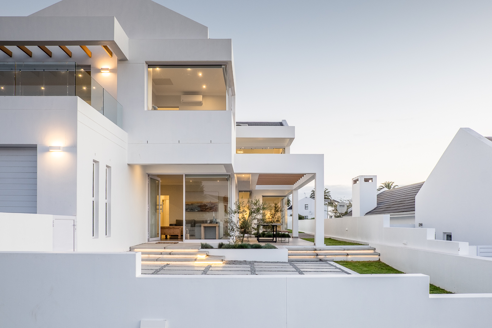 Contemporary Coastal Residence Shelly Point